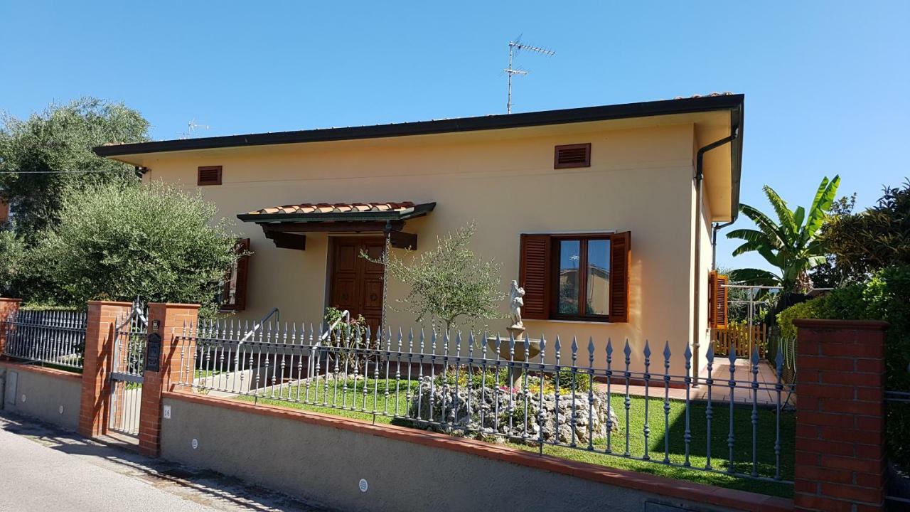 Vila Casa Magnolia Arena Metato Exteriér fotografie