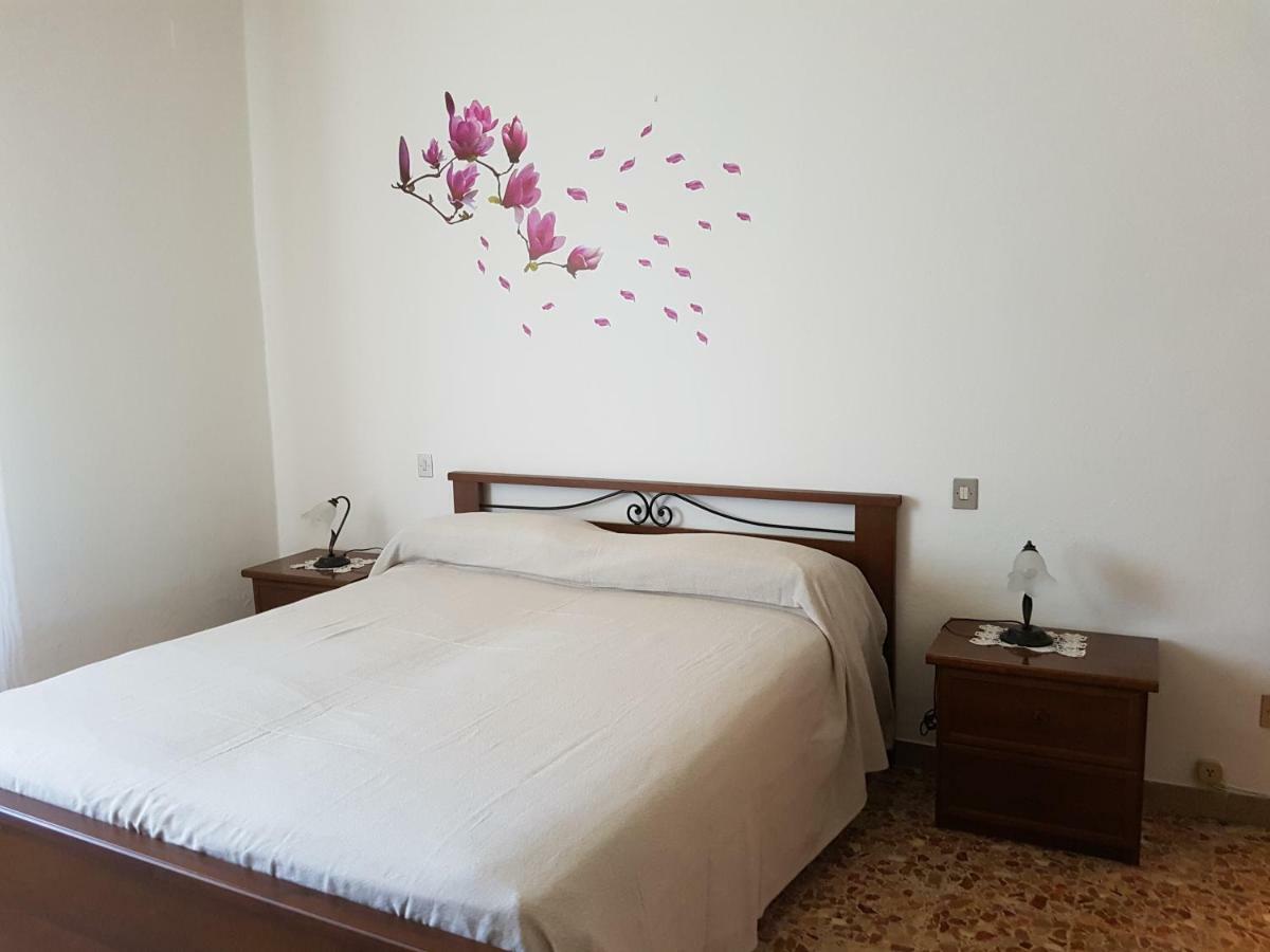 Vila Casa Magnolia Arena Metato Exteriér fotografie
